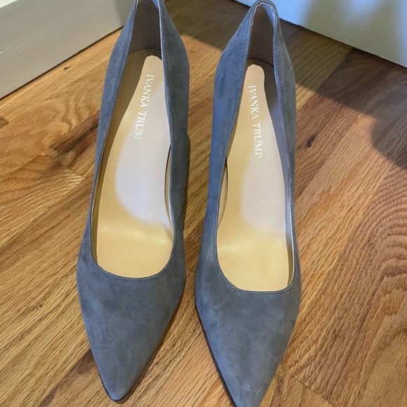 Ivanka Trump Suede Gray Heels - Picture 1 of 4
